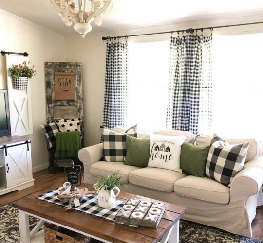 Neutral Spring Farmhouse Home Tour