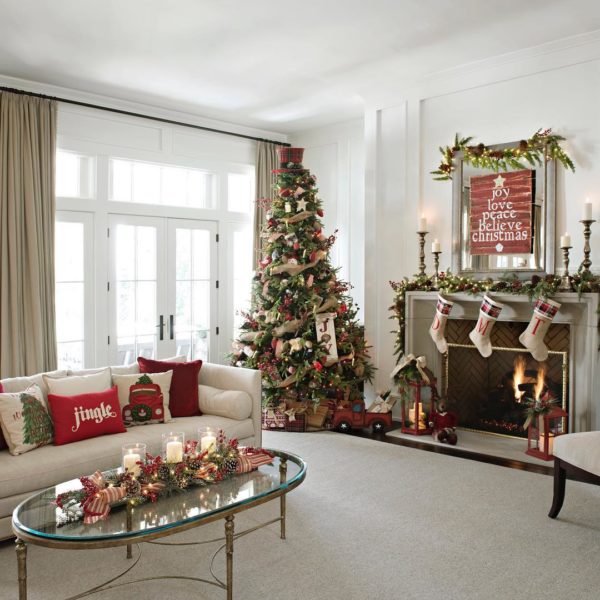 Stunning Christmas Living Room Decorations Ideas