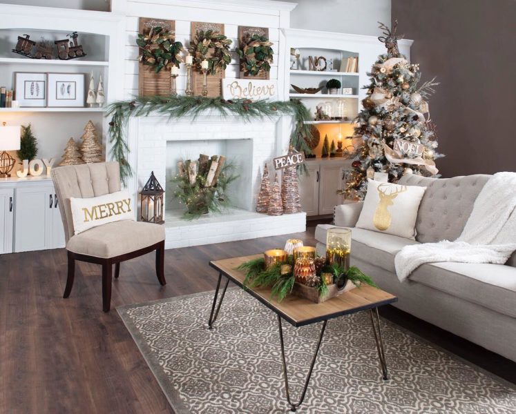 Stunning Christmas Living Room Decorations Ideas