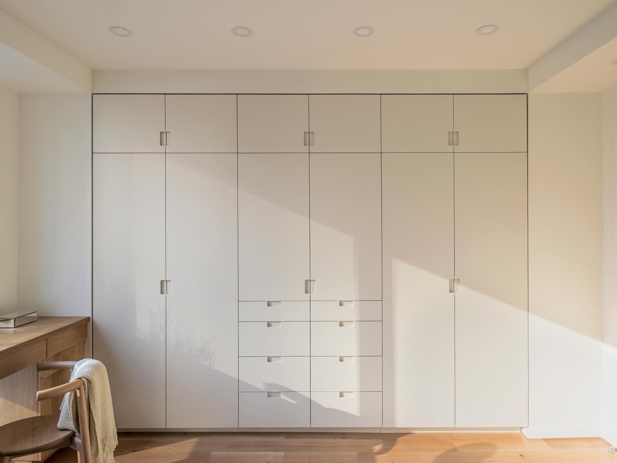 How to furnish small house to make it comfortable ?