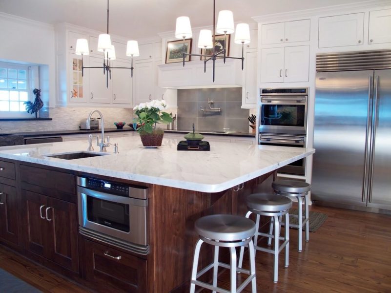 Kitchen counter between elegance and effectiveness