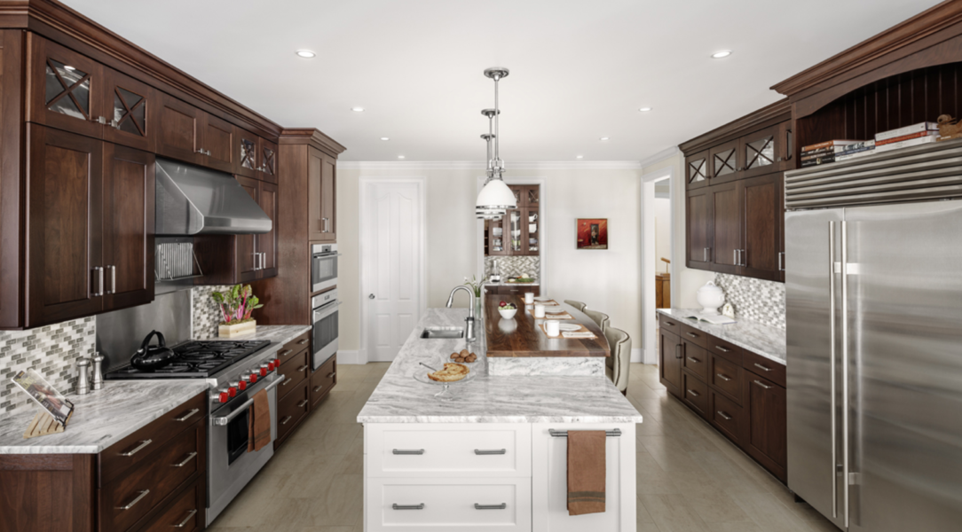 Kitchen counter between elegance and effectiveness