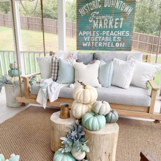 Fabulous Farmhouse Fall Vintage Decor