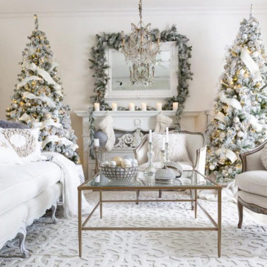 Holiday Cottage Style home Gorgeous Tour