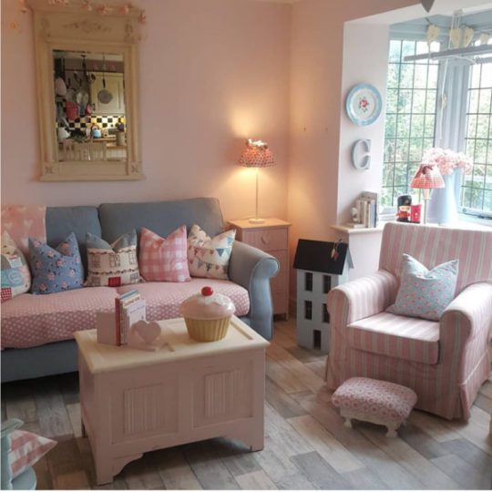 Beautiful shabby chic farmhouse tour