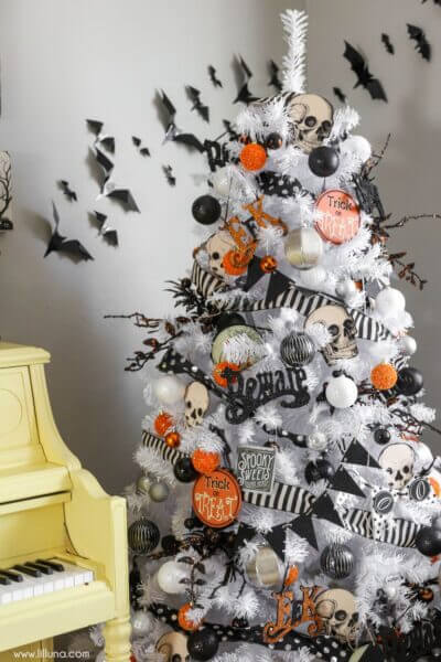 24.Halloween Tree