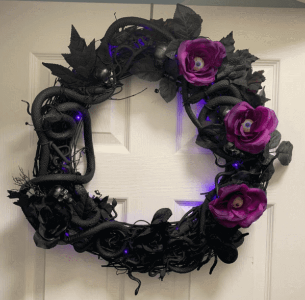7.Snake Wreath