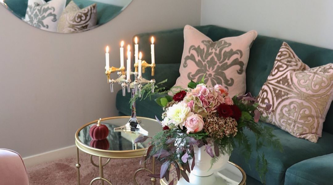 An elegant velvet spring decor never ever you see