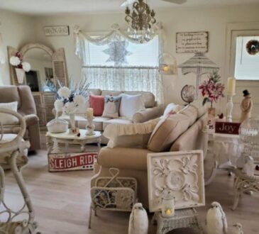 Christmas vintage Shabby Chic home tour