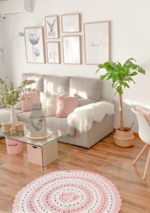 So Pretty home with simple touches