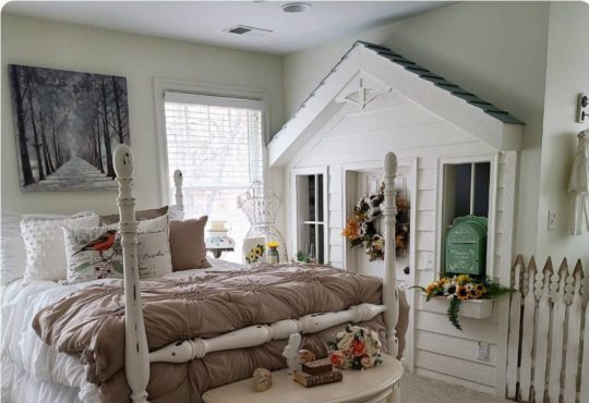 Romantic cottage home so lovely