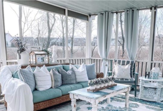 Gorgeous farmhouse style home tour