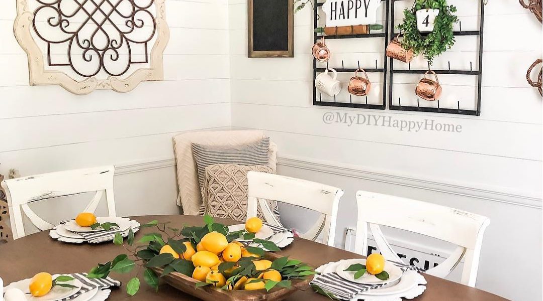 Beautiful farmhouse summer decor