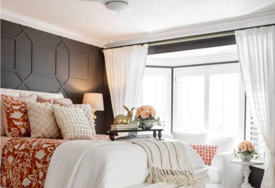 Beautiful modern farmhouse style neutral spring decor